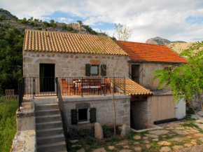 Stone House Pojata